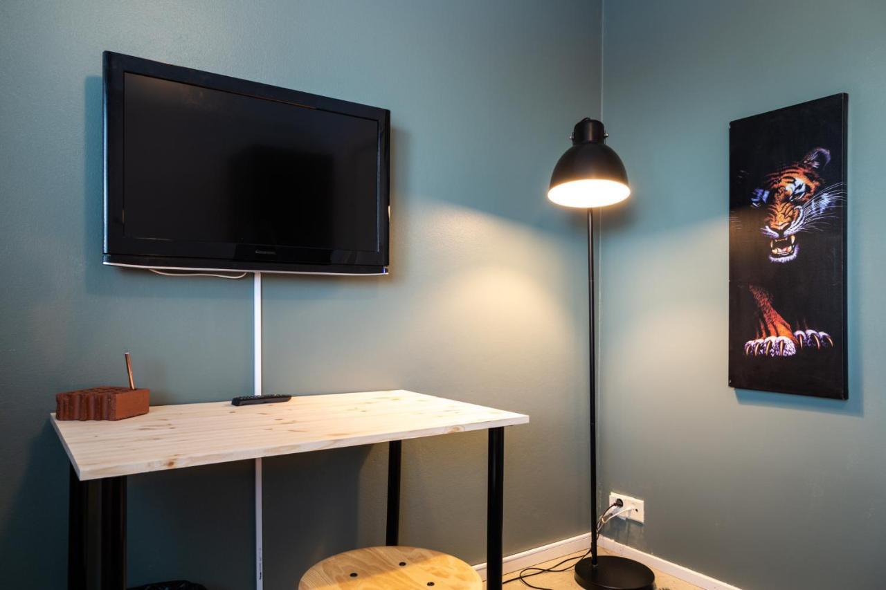 Kulkuri Hostellit Haemeenlinna エクステリア 写真