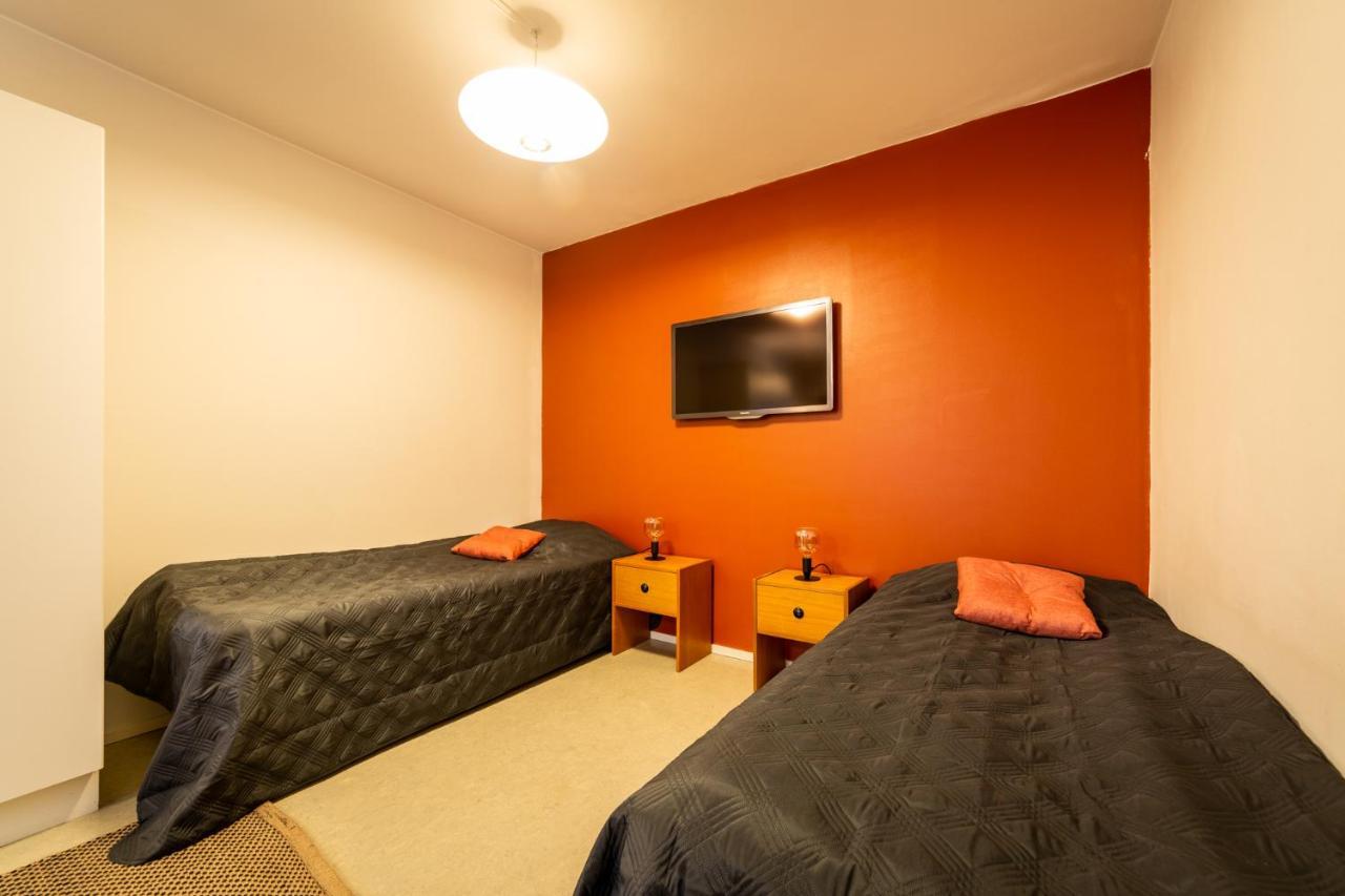 Kulkuri Hostellit Haemeenlinna エクステリア 写真