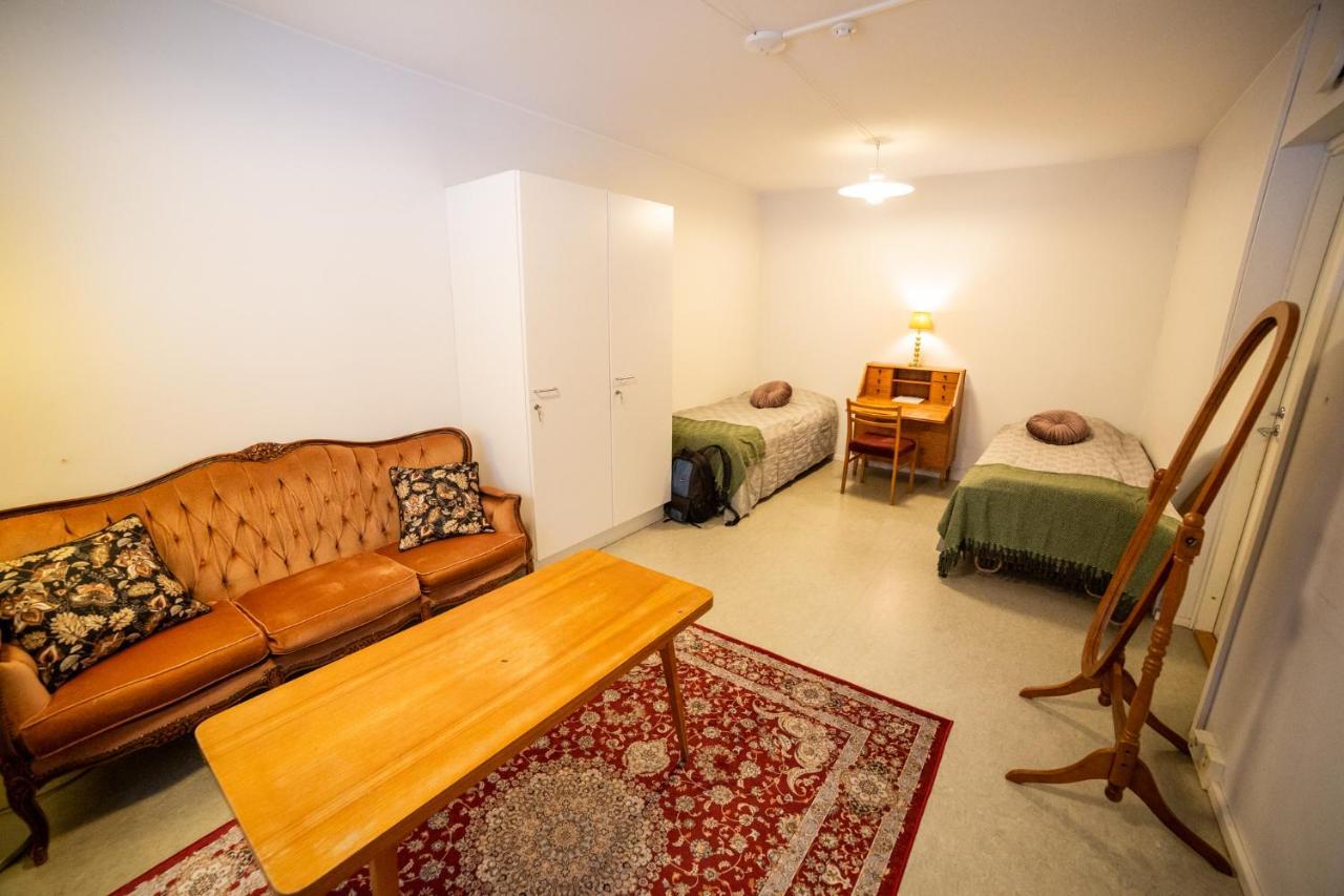 Kulkuri Hostellit Haemeenlinna エクステリア 写真