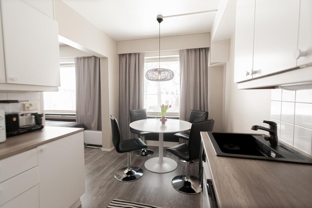 Kulkuri Hostellit Haemeenlinna エクステリア 写真