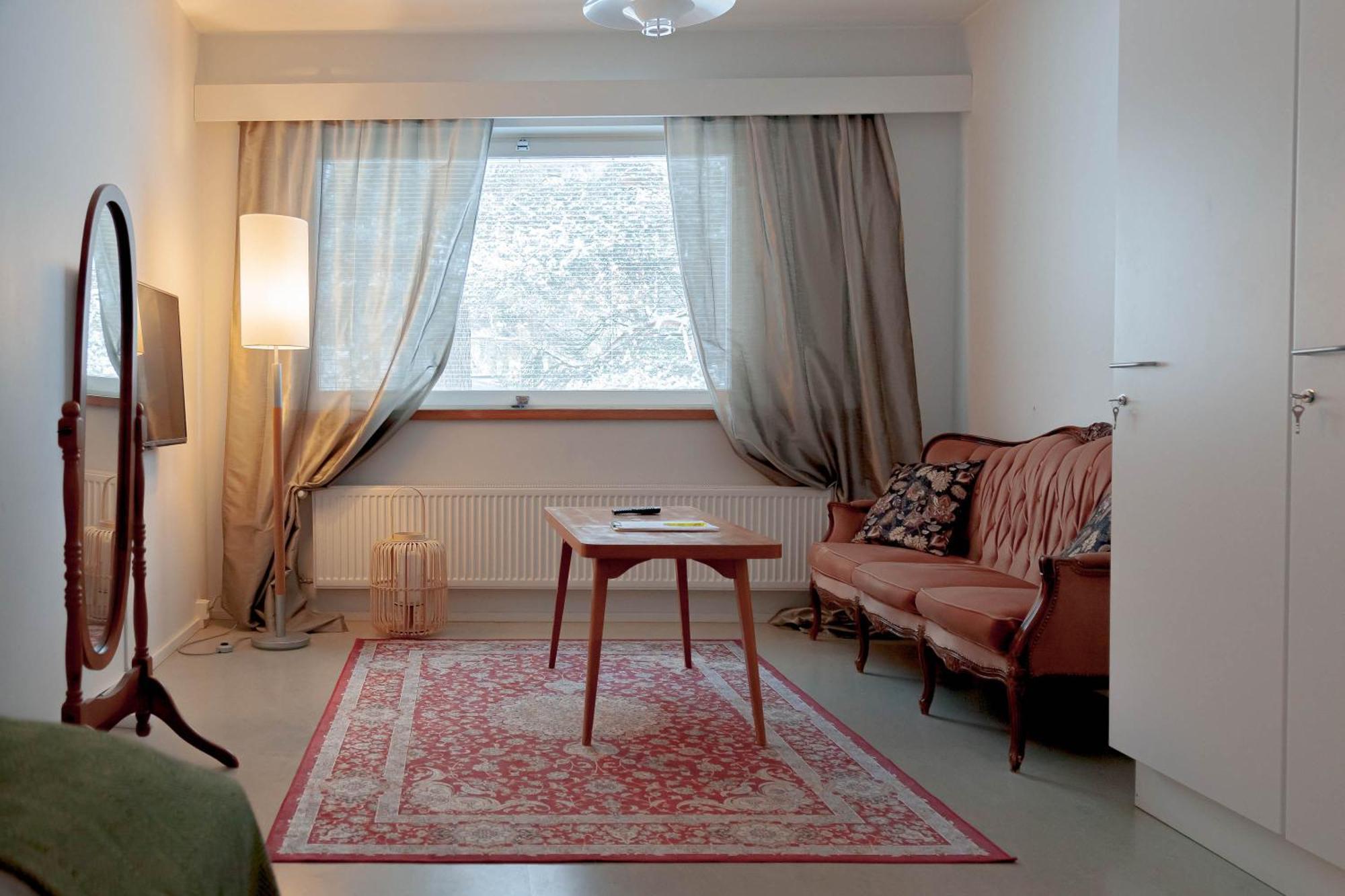 Kulkuri Hostellit Haemeenlinna エクステリア 写真